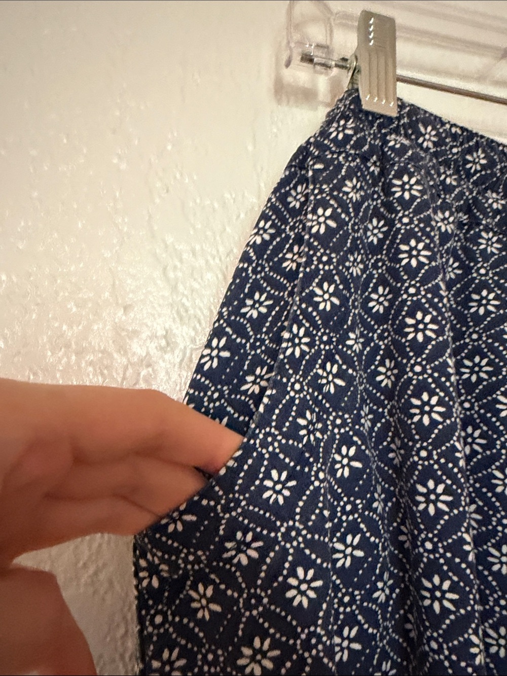 Eddie Bauer Navy Maxi Skirt with White Floral Geometric Print Medium a A-line - Picture 4 of 5